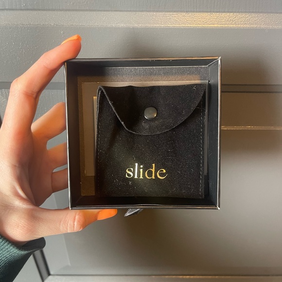 Slide Jewels Cassie Necklace - Picture 4 of 5